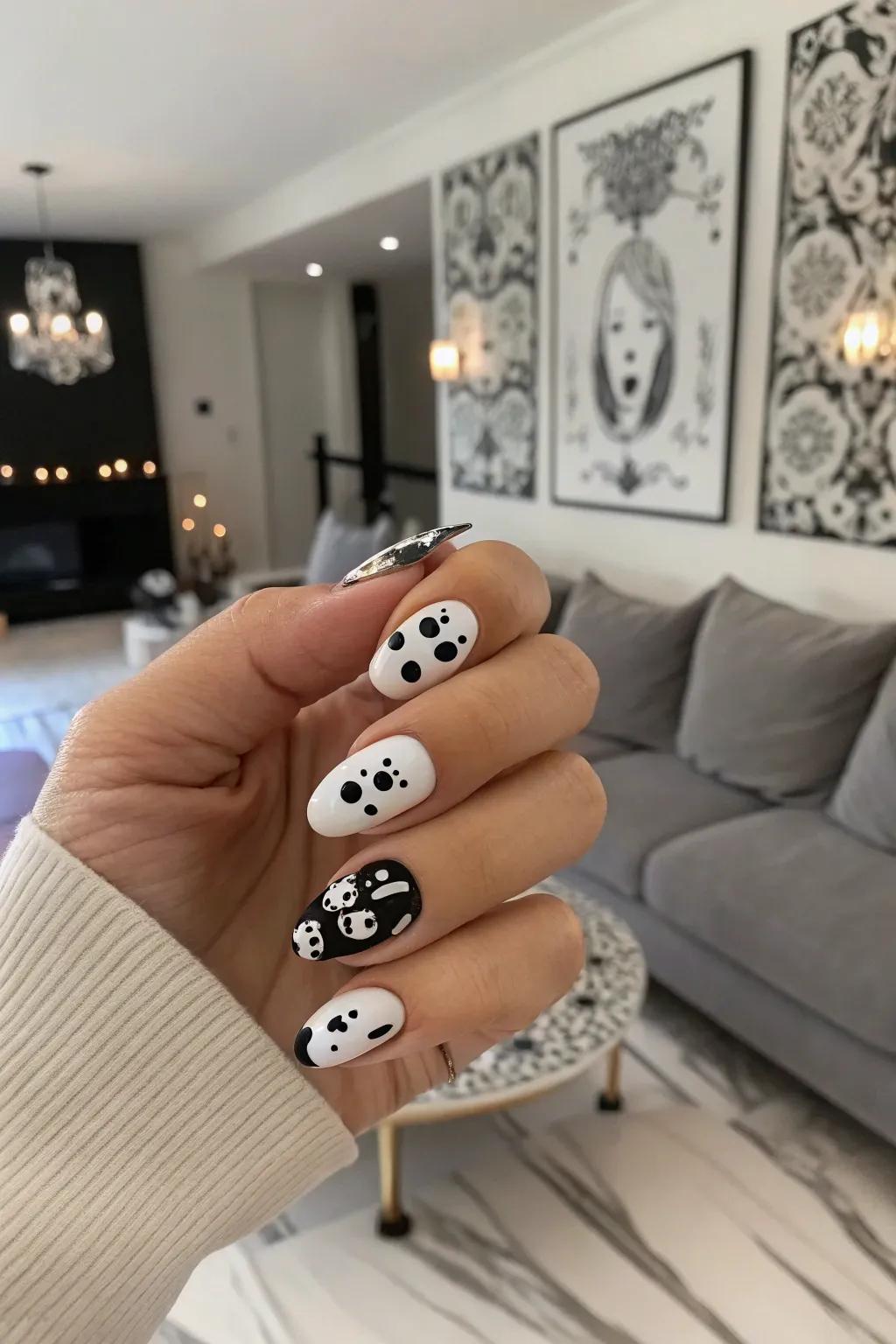 Classic black and white ghost face nails: timeless and chic