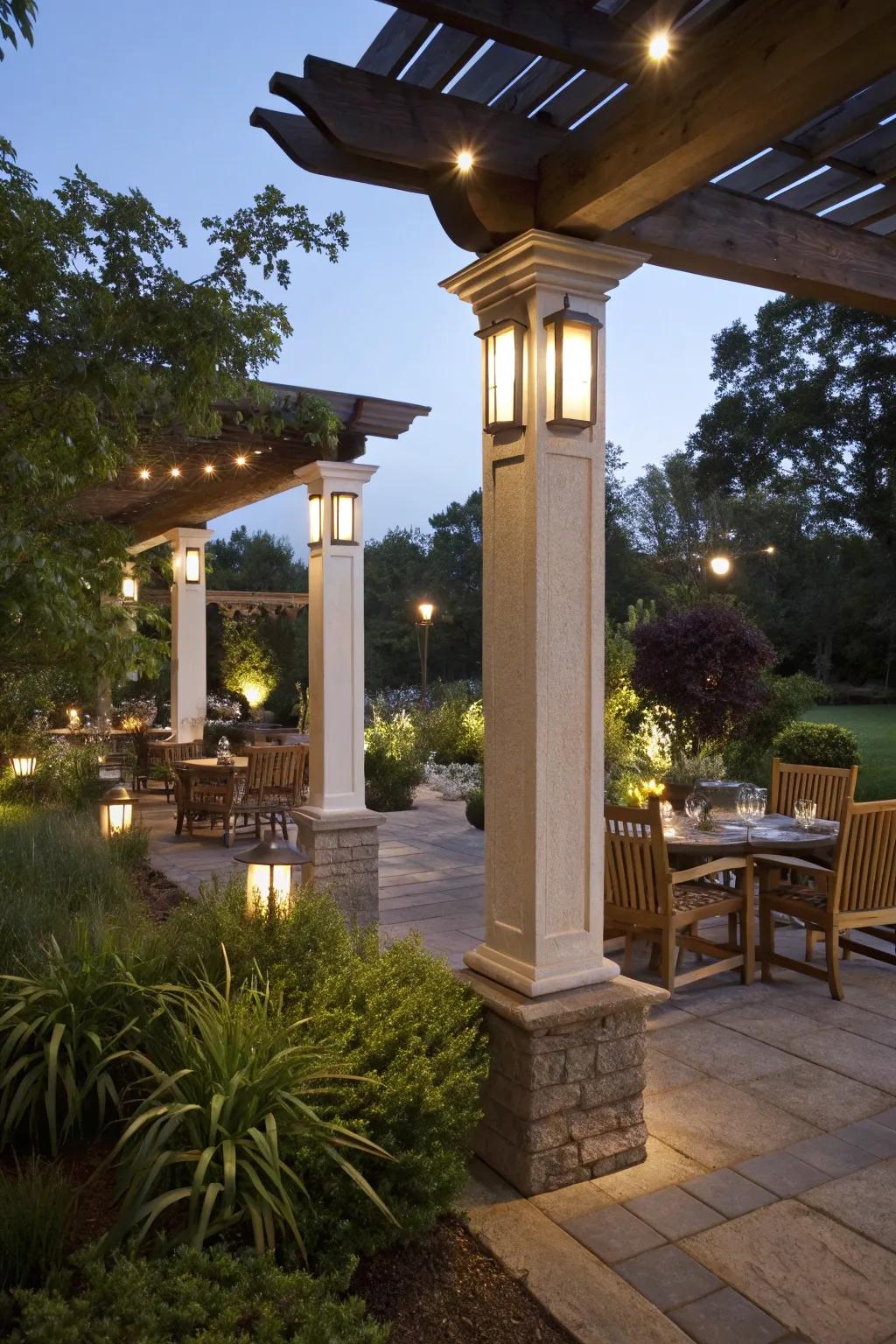 Intensify your patio atmosphere with integrated lighting.